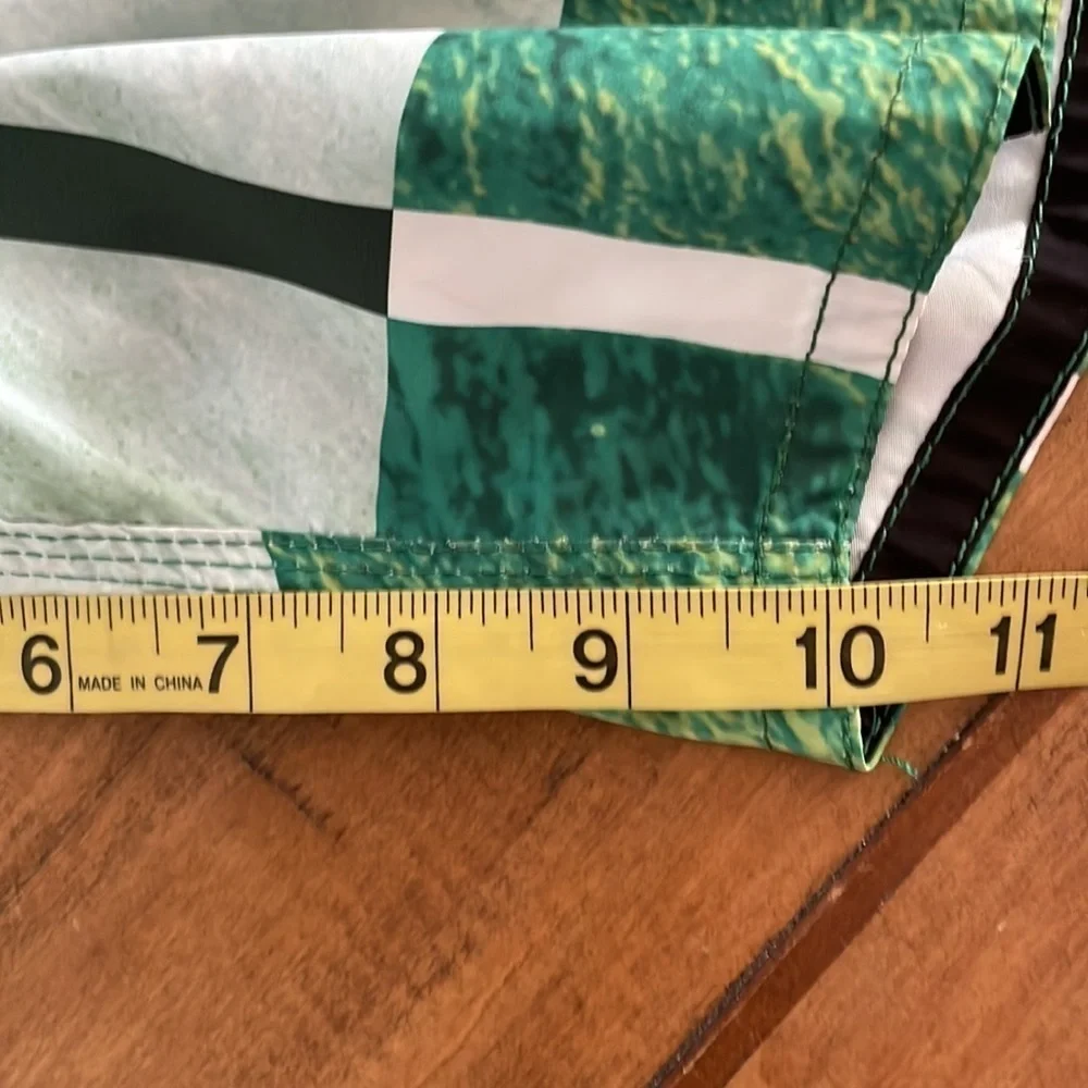 RIP Curl Board Shorts Size 34